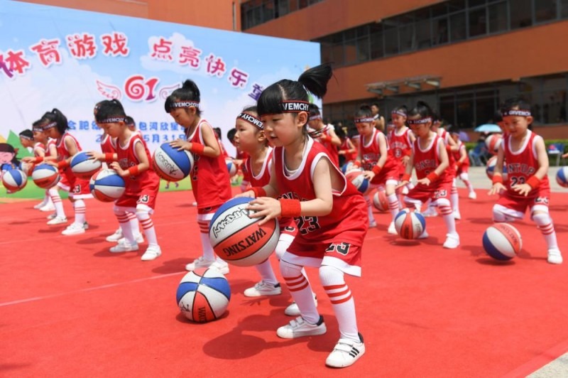 欧冠最佳阵容：哈兰德、姆巴佩、贝林厄姆领衔